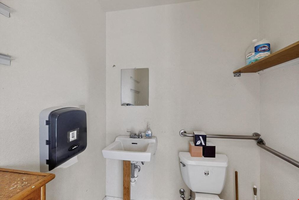 Prime Office Lease Opportunity