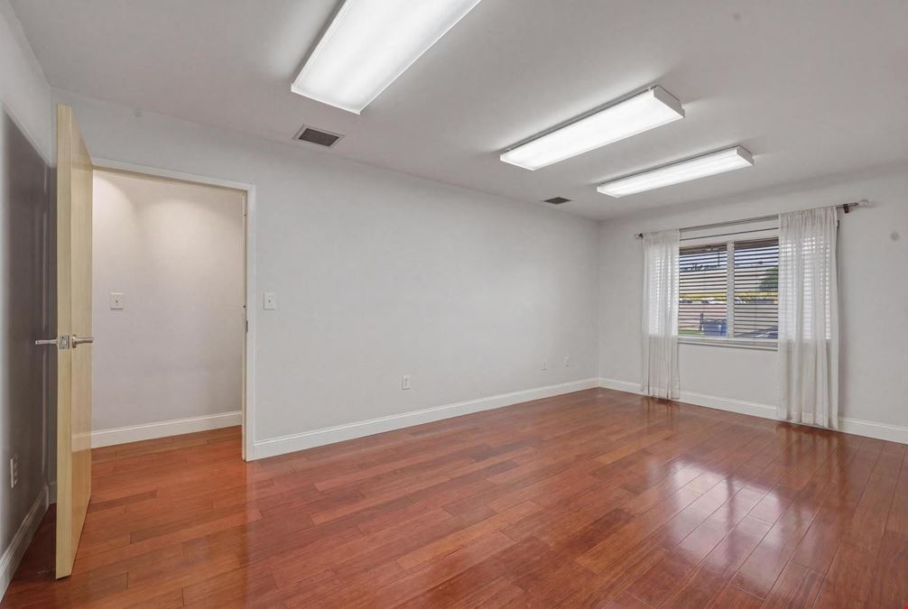 Freestanding fully renovated Flex Space