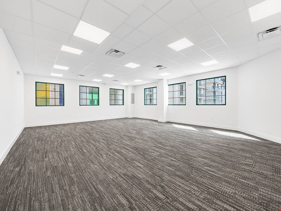 490 E Palmetto Park Rd