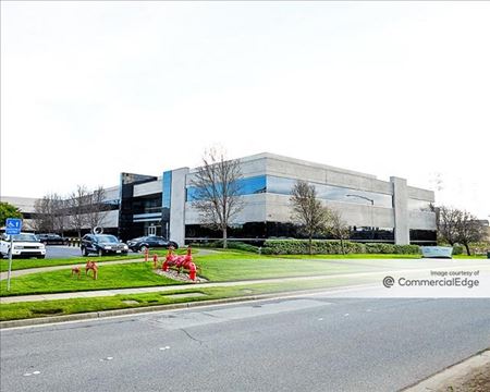 Preview of Office space for Rent at 600 Gateway Blvd