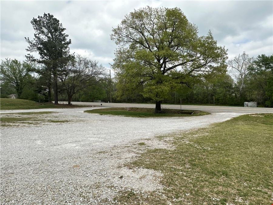 1602 Highway 7 N