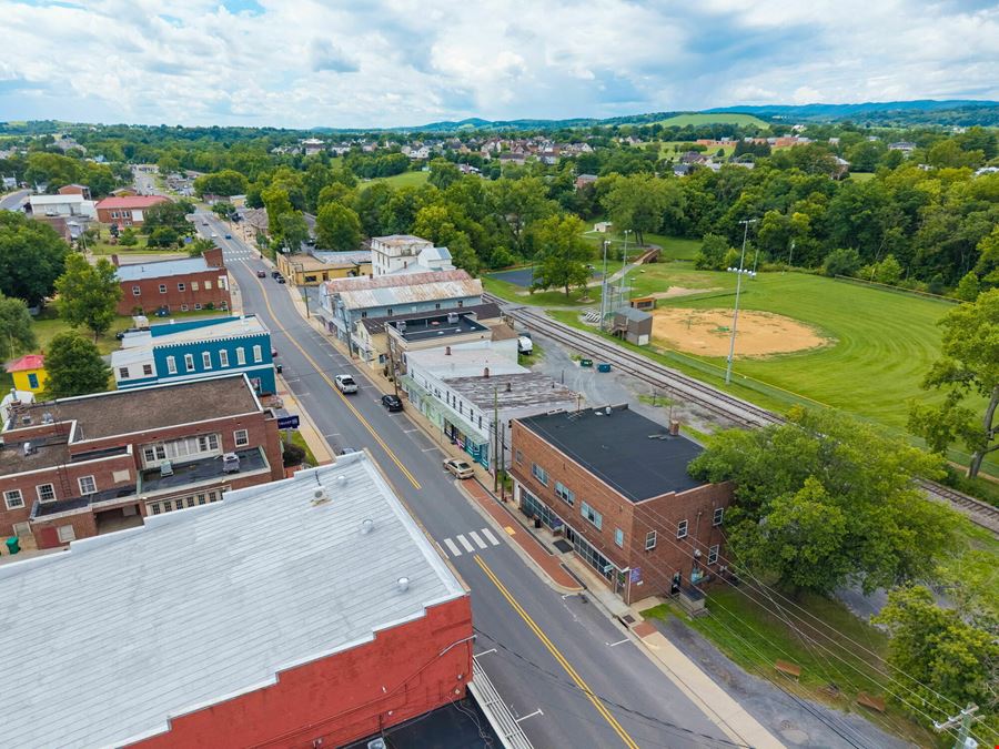 7,966 SF Multi-Tenant Commercial | 3 Parcels, 3 Entrances + Shenandoah Rail Trail Frontage