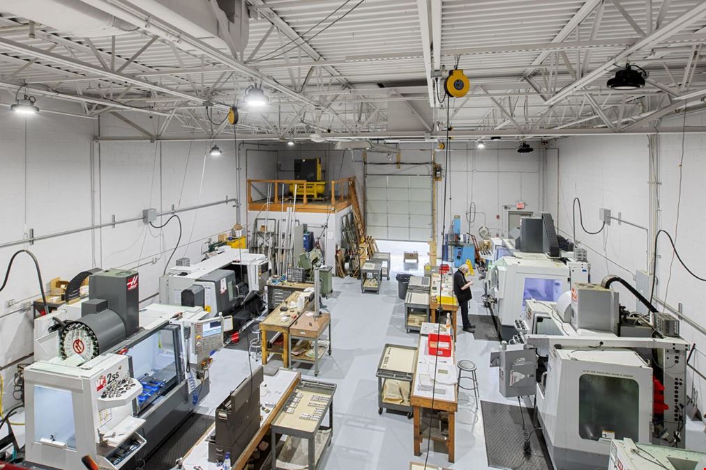 Industrial flex Unit for Lease in Newburyport Seacoast Business Park
