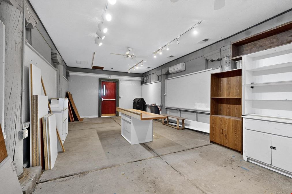 606 Broadway Blvd SE