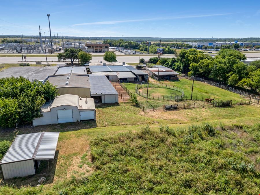 MIXED-USE INVESTMENT ON 1-35