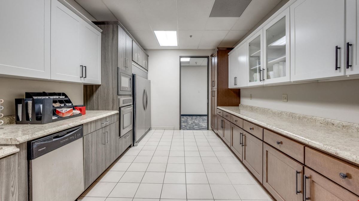 10707 Corporate Dr - Executive Suites