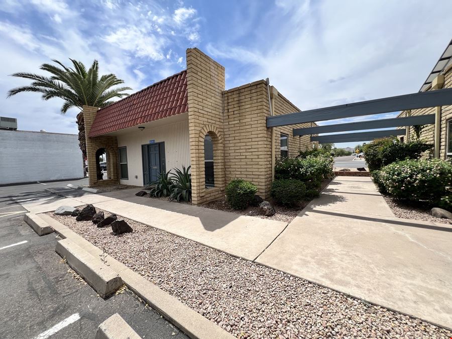 3040 E. Cactus Road