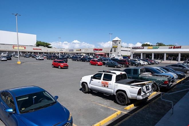 Preview of Retail space for Rent at BALDORIOTY DE CASTRO AVE.
