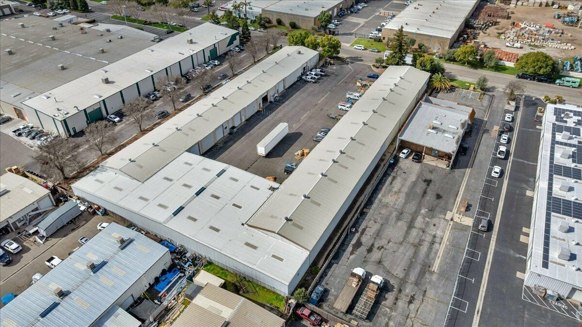 (2) Move-In Ready Office/Warehouse Spaces Near Airport