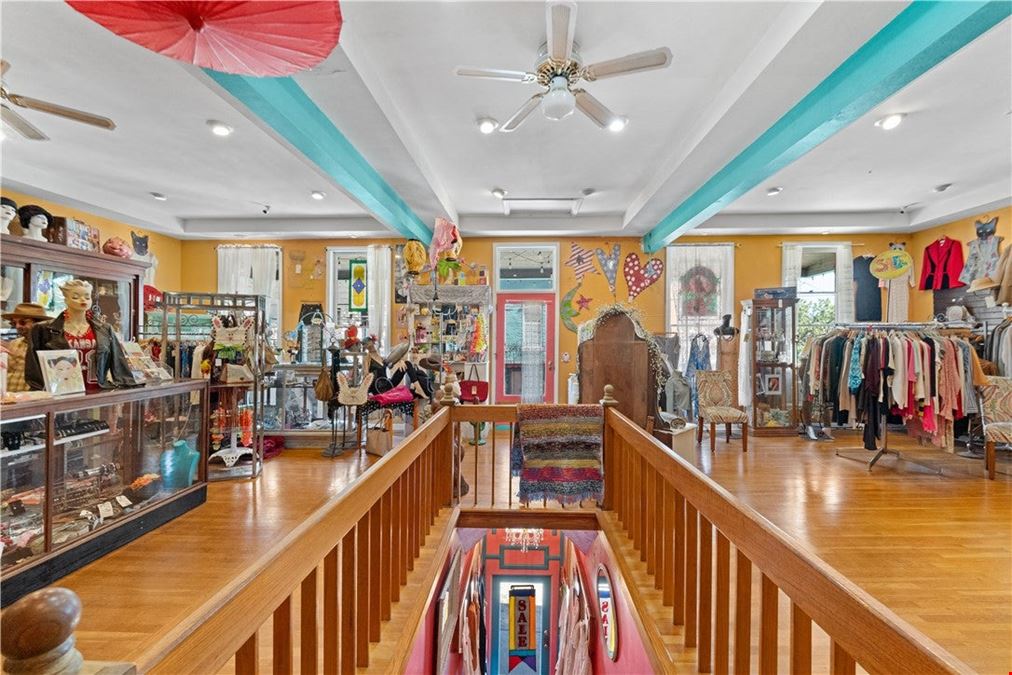84 Spring St