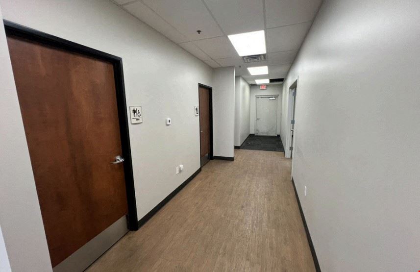 Palm Valley Marketplace SUBLEASE: Suite A08