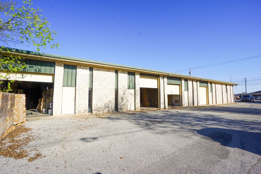 1500 Chisholm Trail