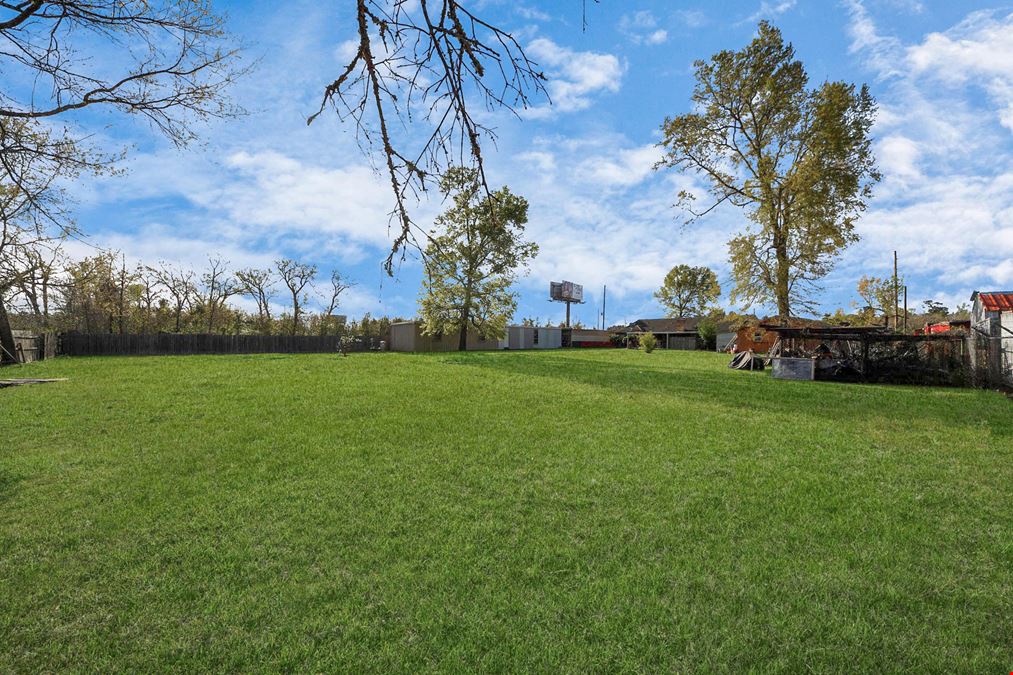 Unrestricted 1-Acre Lot on High-Traffic SH-242 – Conroe Corridor