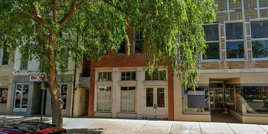 Preview of Retail space for Rent at 869 Broad St