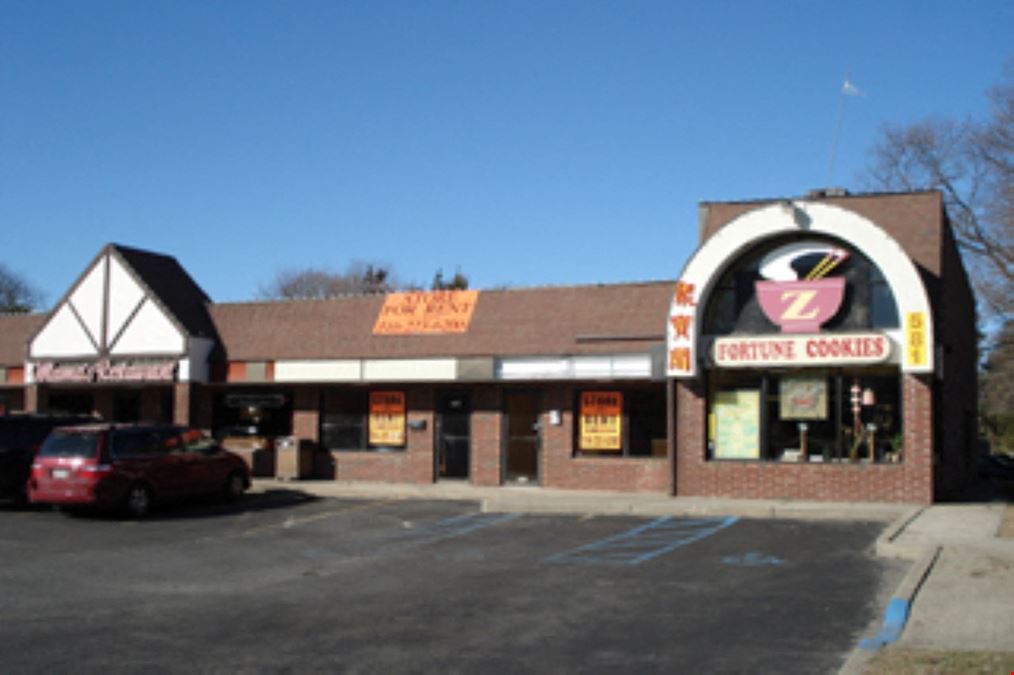581-601 Montauk Hwy.