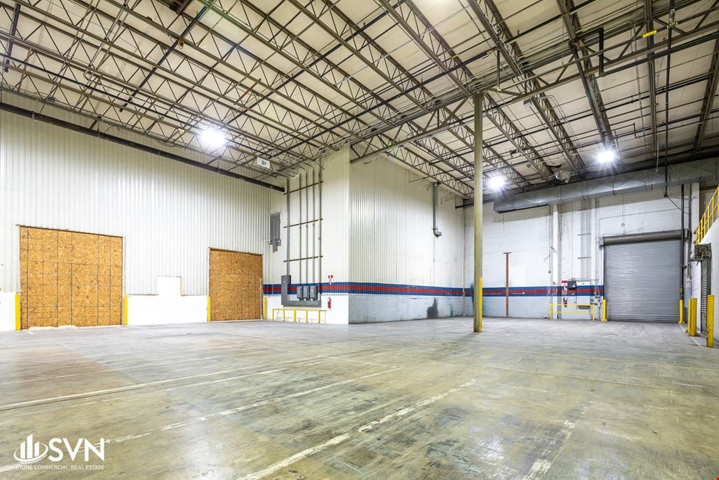 32,000- 108,320 SF Industrial Warehouse For Lease