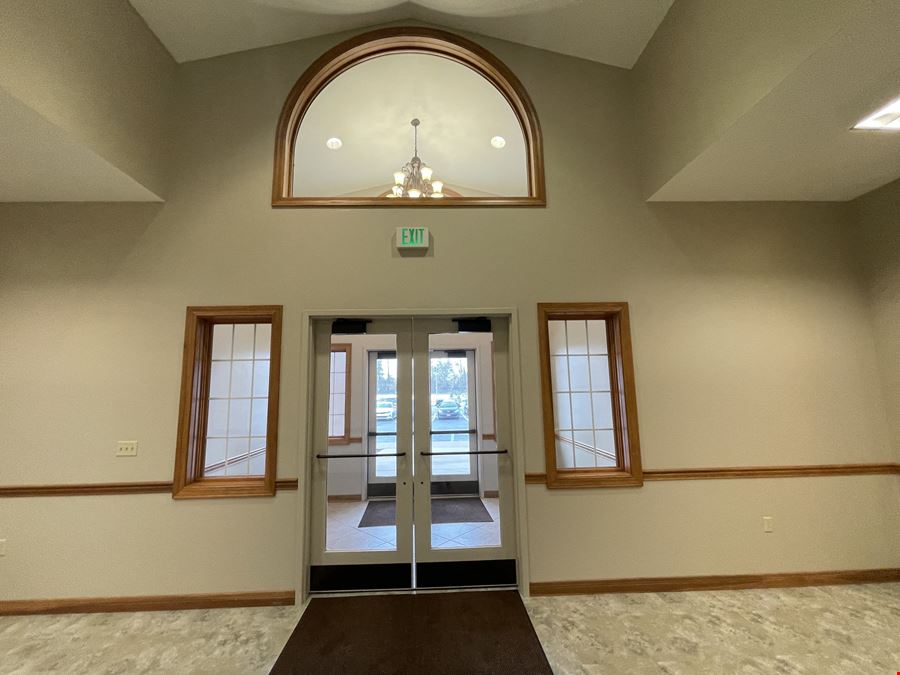 Chestnut Hills Office Building