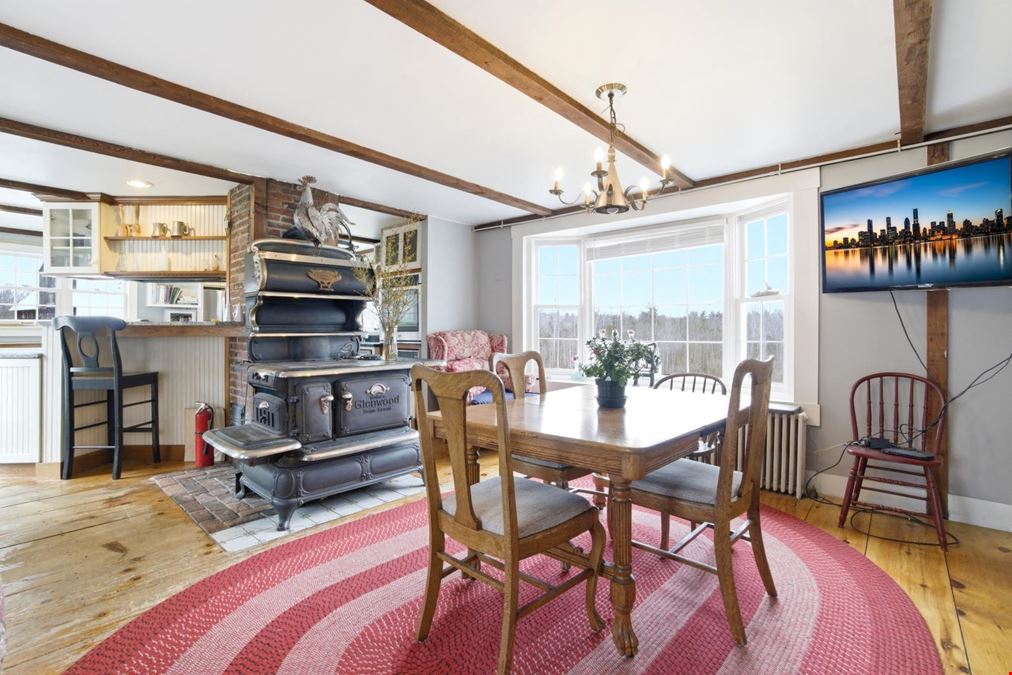 Historic Bed & Breakfast Estate with Event Barn on 5.6 Acres