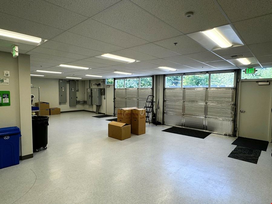 RH North Creek  Business Center