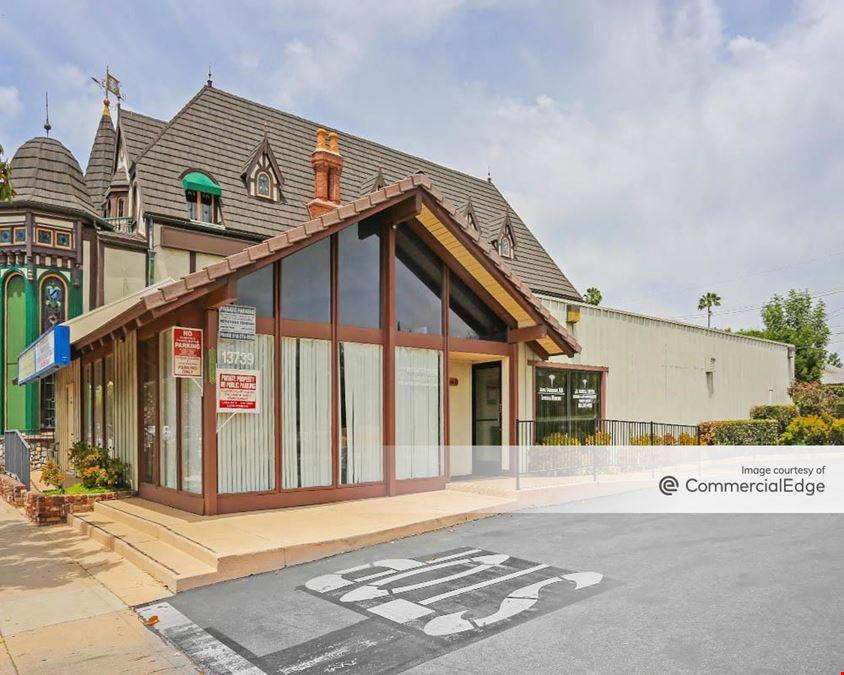13701 &13739 Riverside Drive