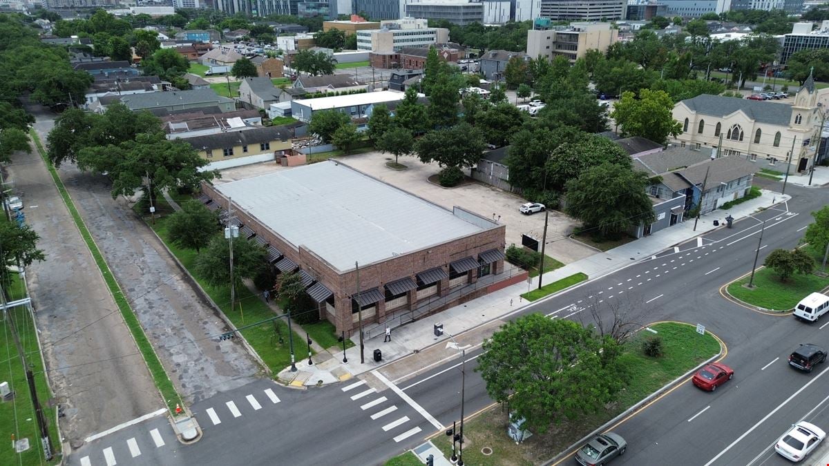 Former Dollar Store For Sublease
