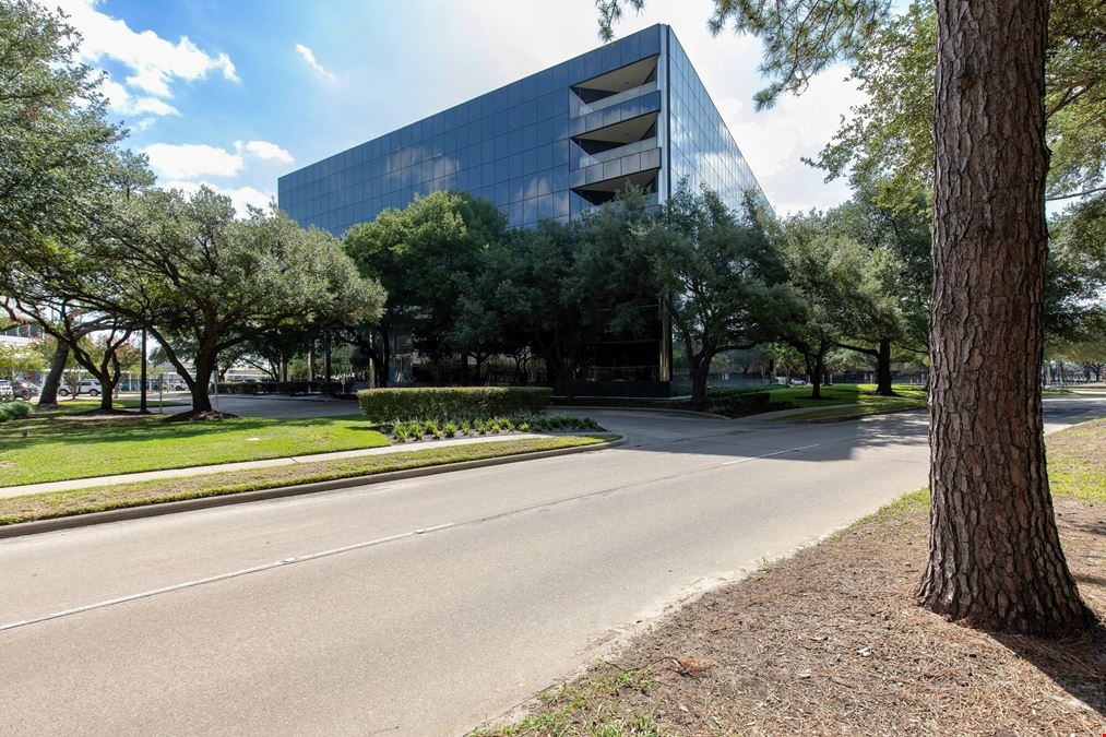 16666 Northchase Drive