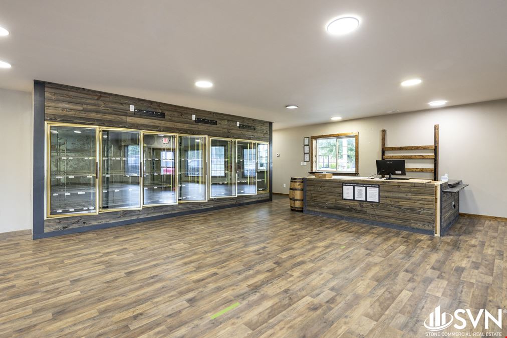 Newly Renovated Retail Space with Drive Through - Versailles, KY