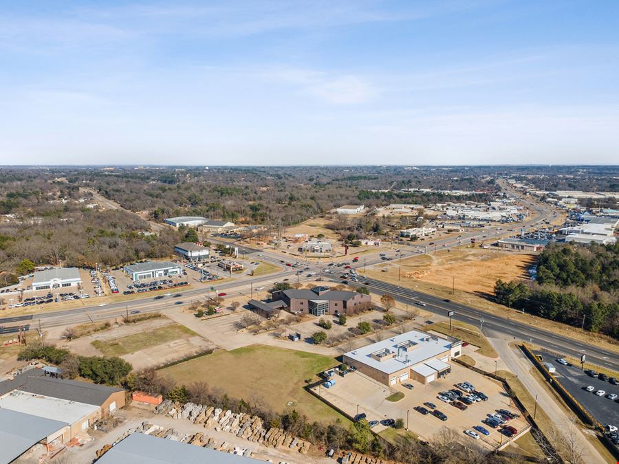 1.9 acre Retail Pad Site Available
