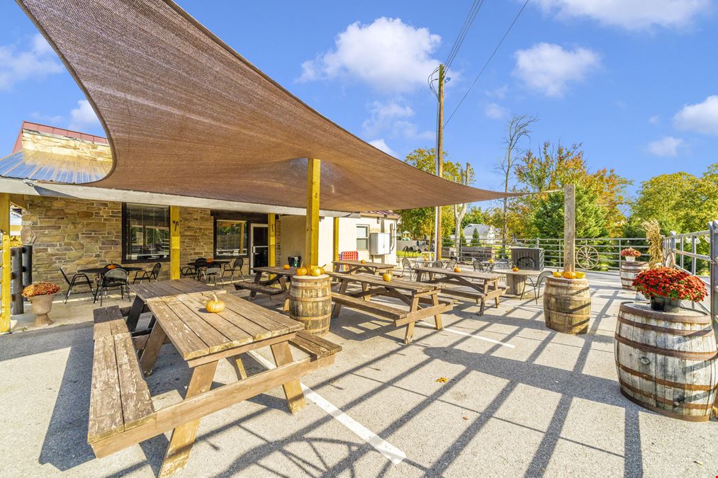 Widespread Country Market & The Bullpen Restaurant