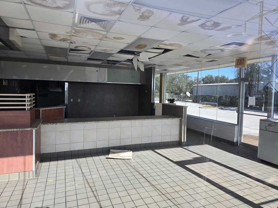 Standalone Ocala Retail Building