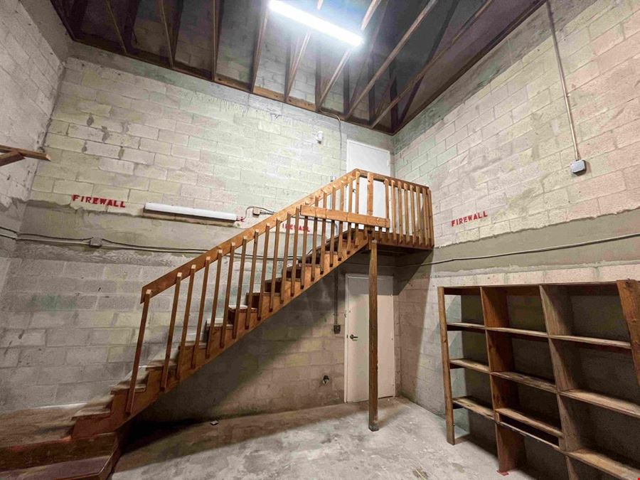 2700 Evans Ave