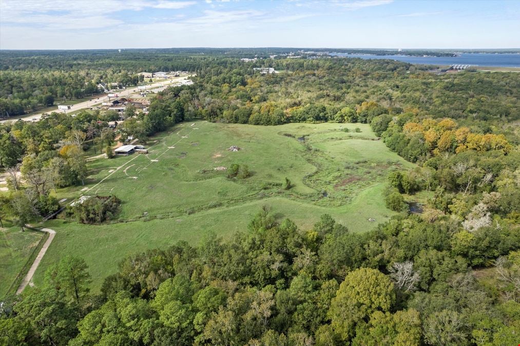 Former Creekwood Shooting Sports - 12824 Hwy 105