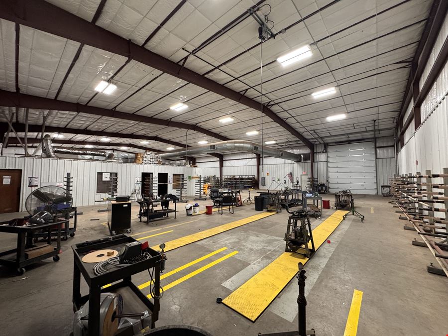Climate Controlled ±10,625 SF on 2.5 Acres