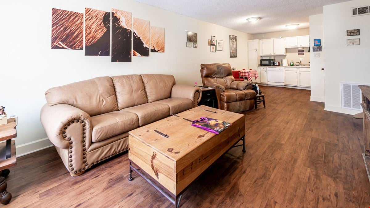 Holiday Apartment Homes