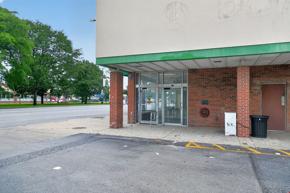 8721 S Stony Island Ave