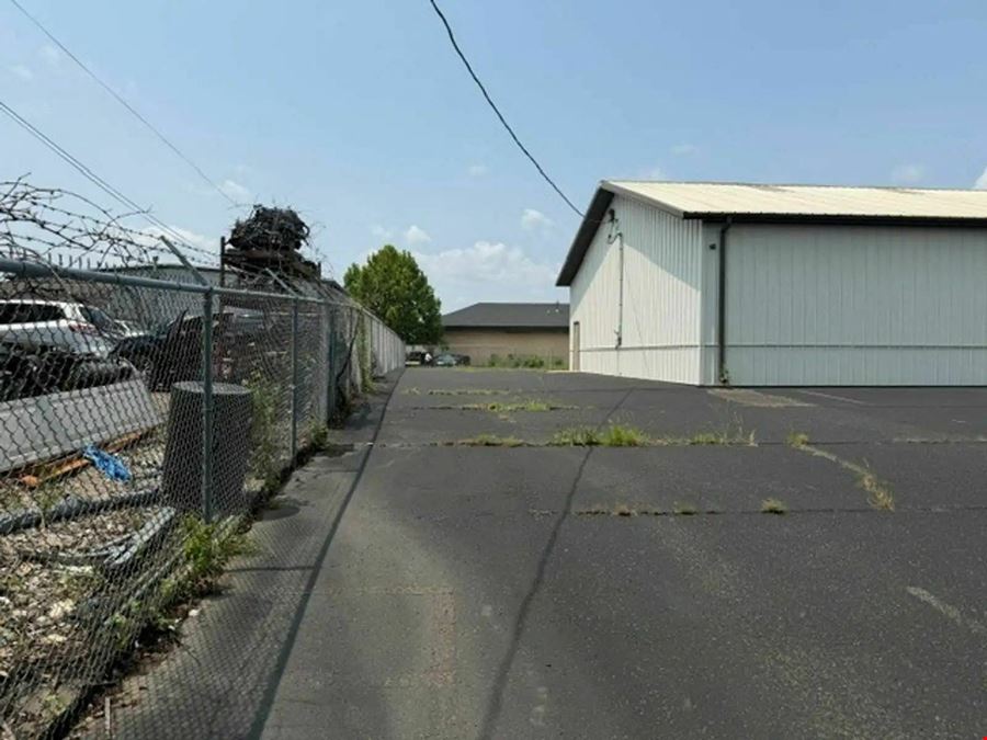 Warehouse Shop for Sale - National Turnpike