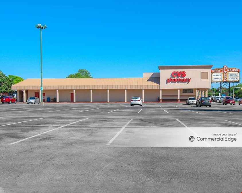 Northwood Plaza