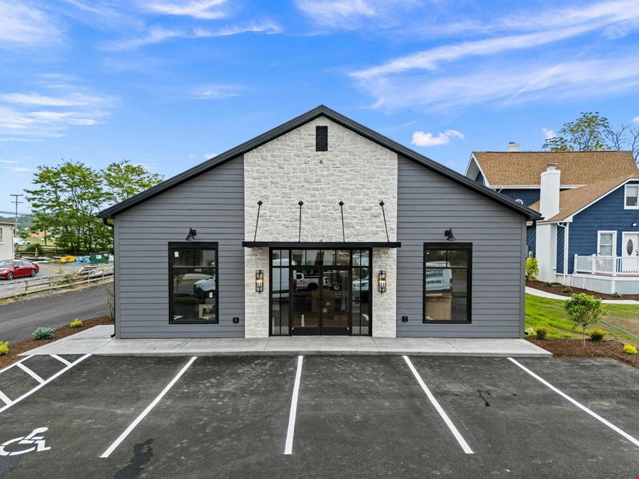 HARD TO FIND SMALL FLEX/OFFICE SPACE AVAILABLE