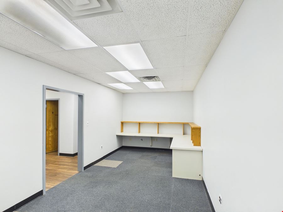 305 Commerce Drive, Unit 100