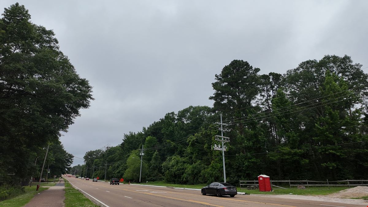 +/- 3.86 Acres For Sale - Ridgeland, Mississippi