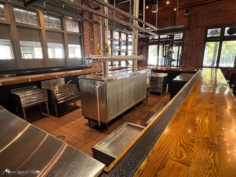 Atlanta - Little Five Points Mixed-Use Building - Inman Park, Candler Park, East Atlanta, Poncey-Highland