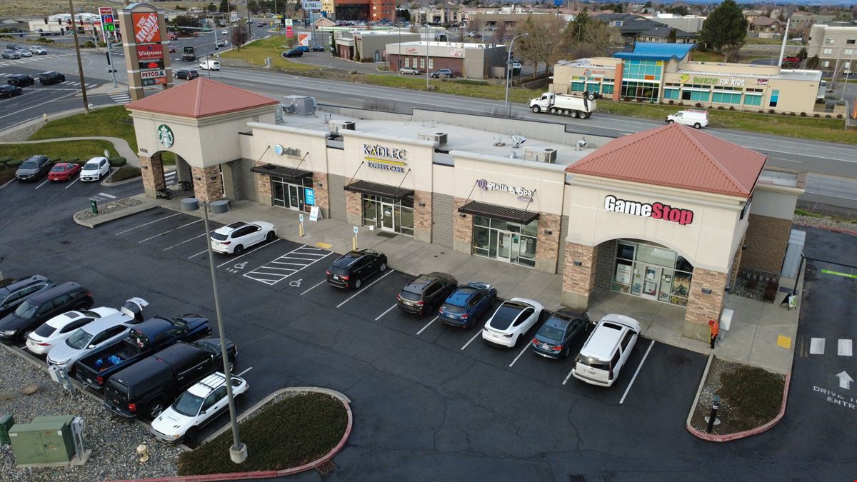 Canyon Lakes Shopping Center