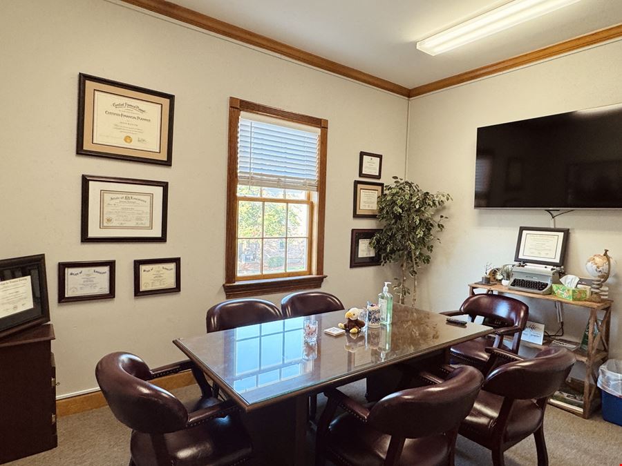 Classic Wrenwood Office Space