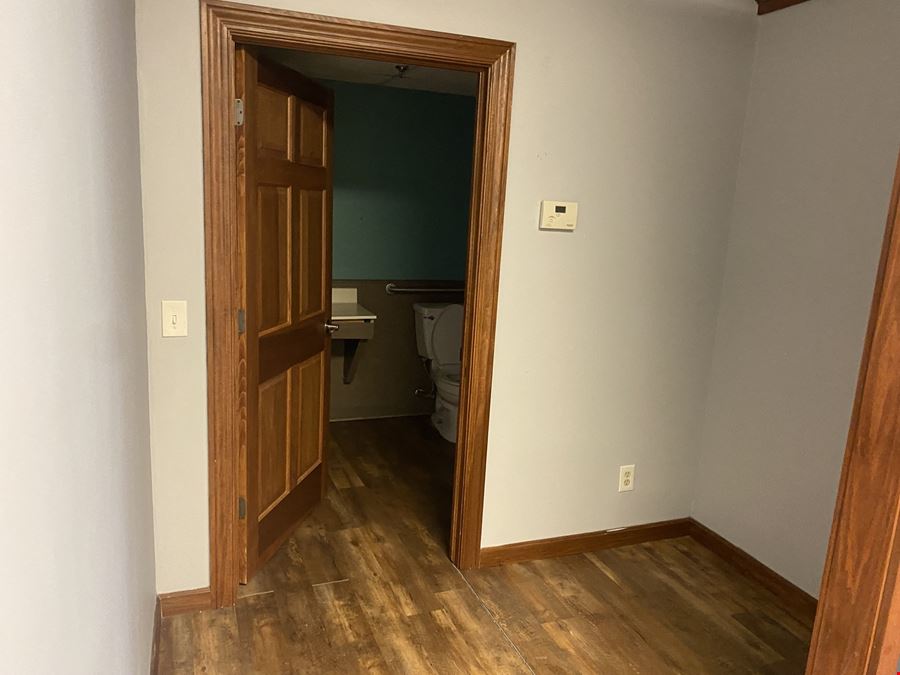 2259 Whipple Ave NW Canton, OH 44708