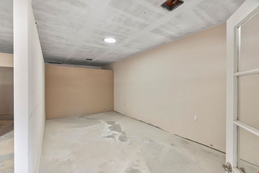 42462 Rancho Mirage Ln.