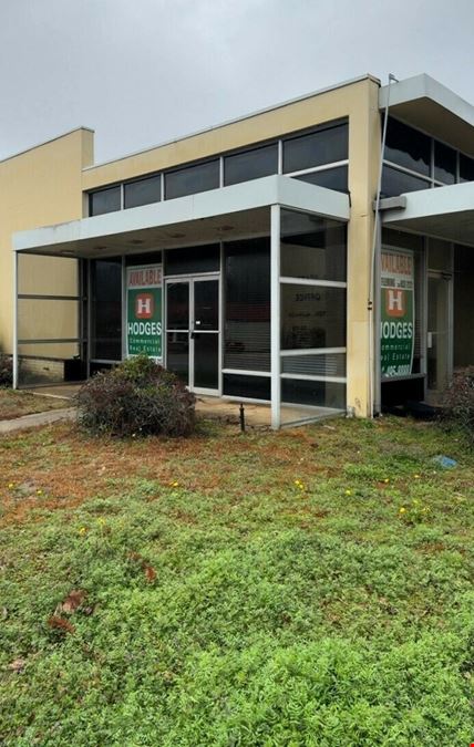 505 Forest Ave. - 3,034 SF on 1 acre corner lot, Zoned B-2
