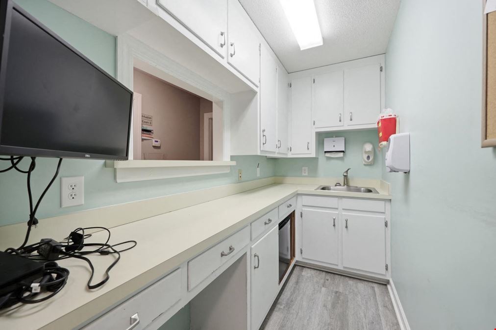 Medical Office in Robersonville