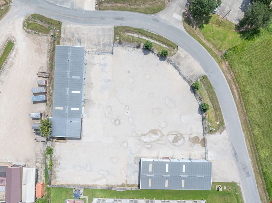 ±8,000 SF Industrial Facility on ±1.2 Acres