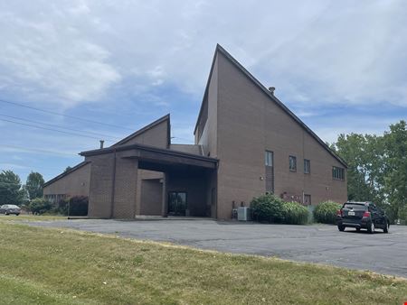 512 S Waverly Rd - Holland