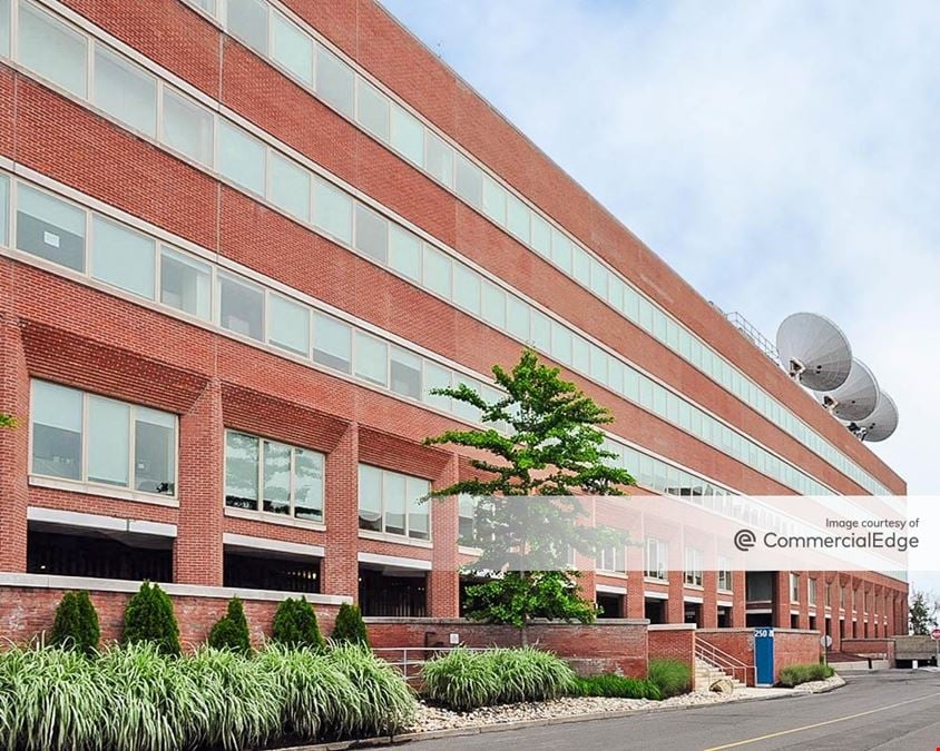 Shippan Landing - 250 & 232 Harbor Drive